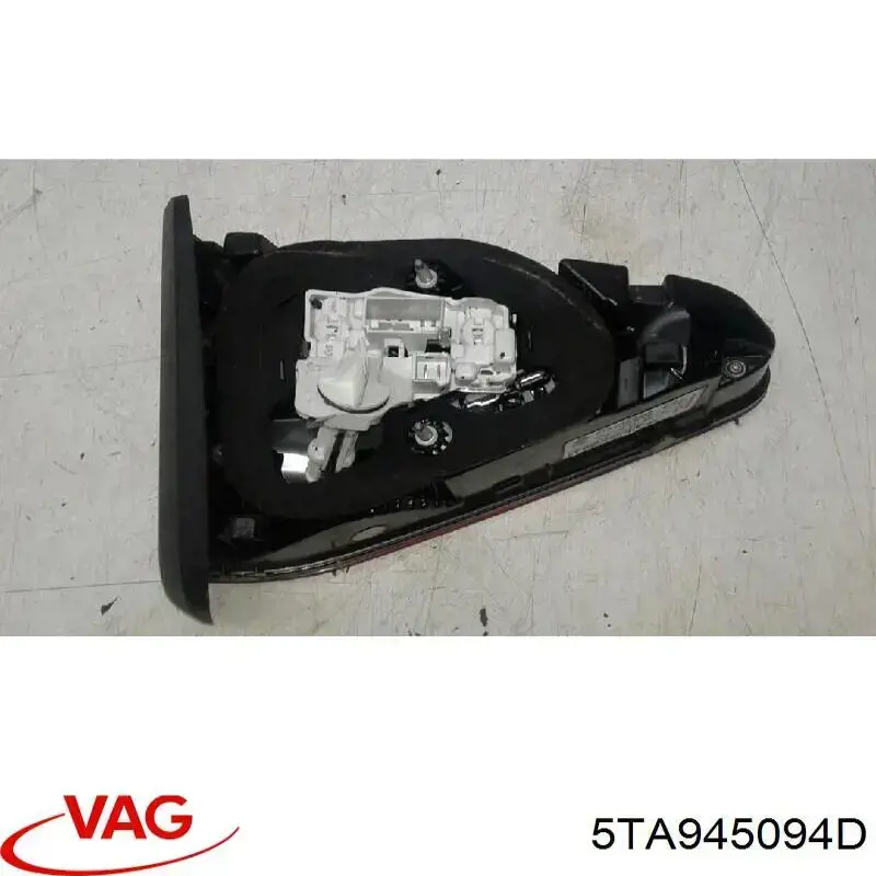Купити 5TA945094D VAG Ліхтар задній внутрішній правий
