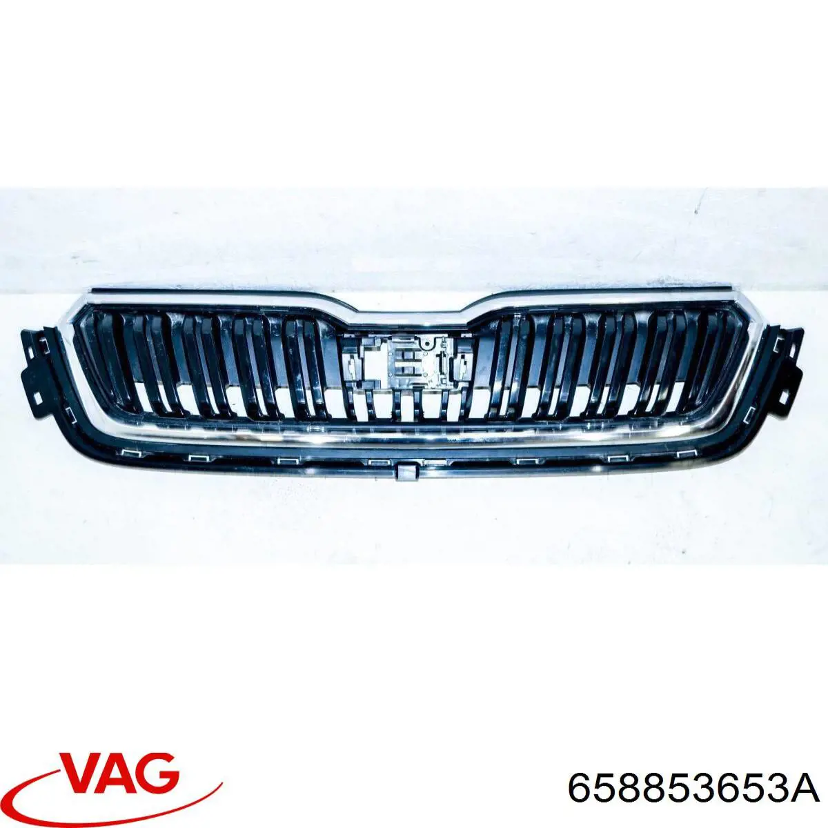 658853653A VAG Решітка радіатора