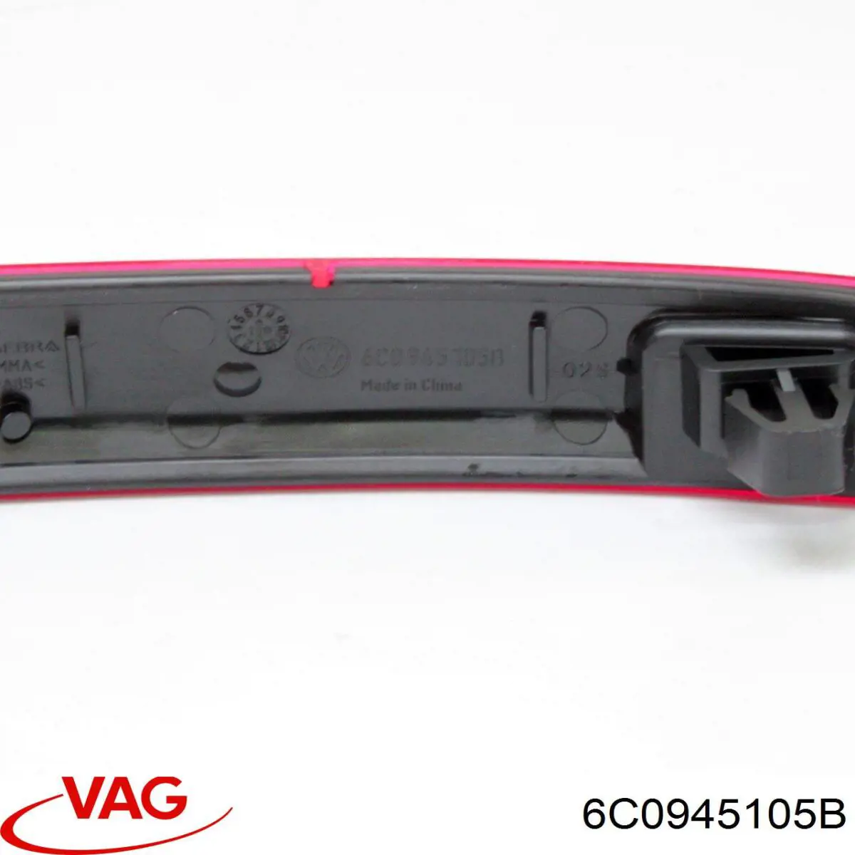 Катафот (відбивач) заднього бампера Autotechteile 3945077 ціна, від 7.18 USD