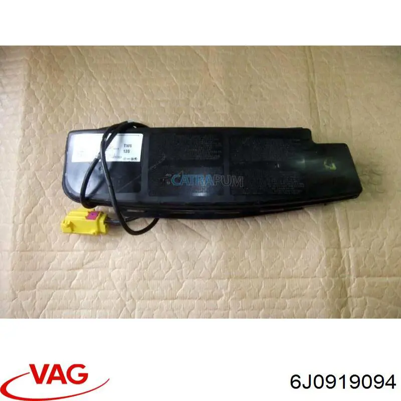 Перемикач світла фар, на "торпеді" 6J0919094 VAG
