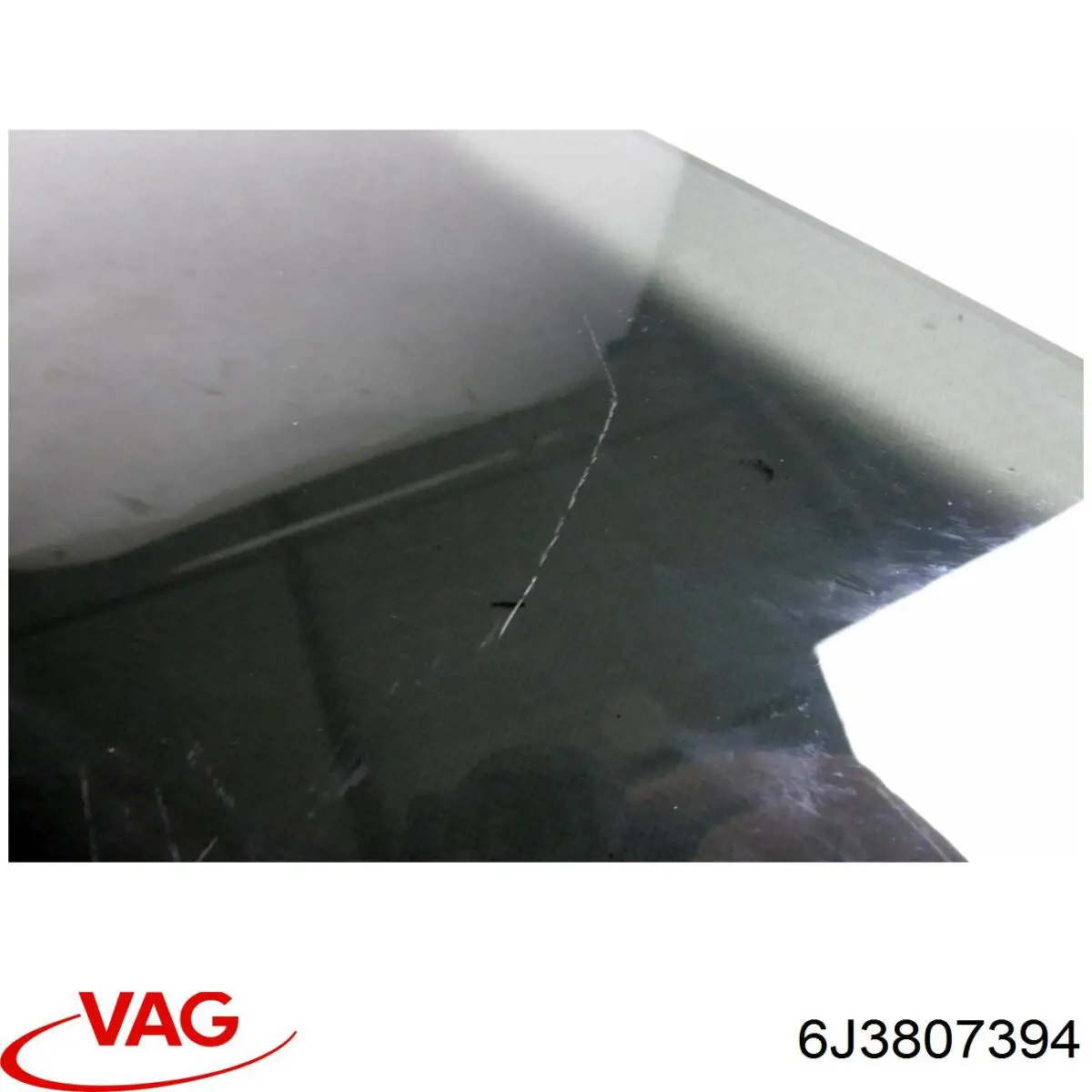 Направляюча заднього бампера, права 6J3807394 VAG