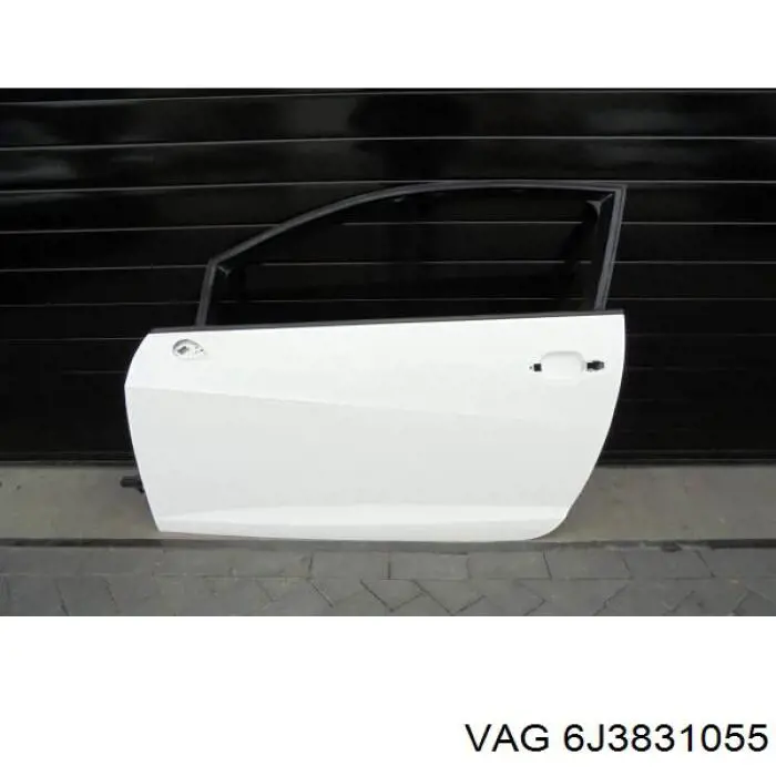 6J3831055 VAG Дверь передня ліва