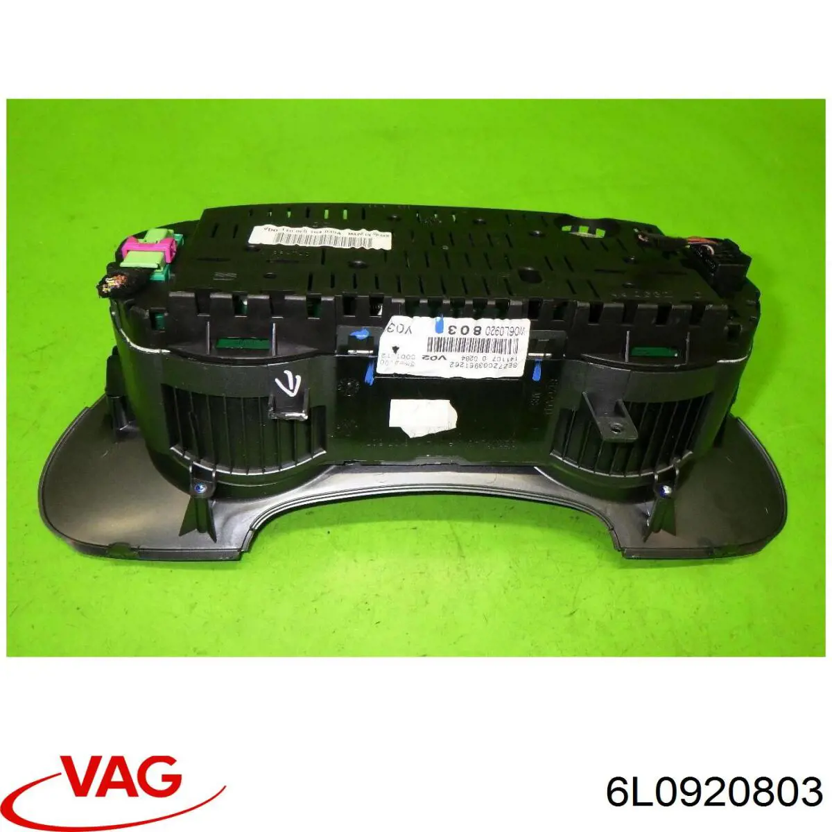 Прилади управління VAG 6L0920803 ціна, від 38.01 USD
