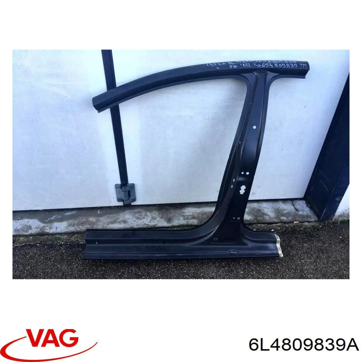 6L4809839A VAG Ремчастина кузова ліва