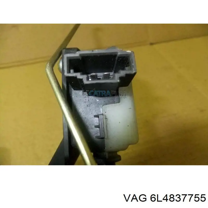 Склопідйомник передньої лівої двері 6L4837755 VAG