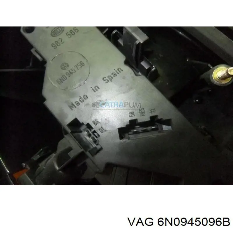 Купити 6N0945096B VAG Задня права фара