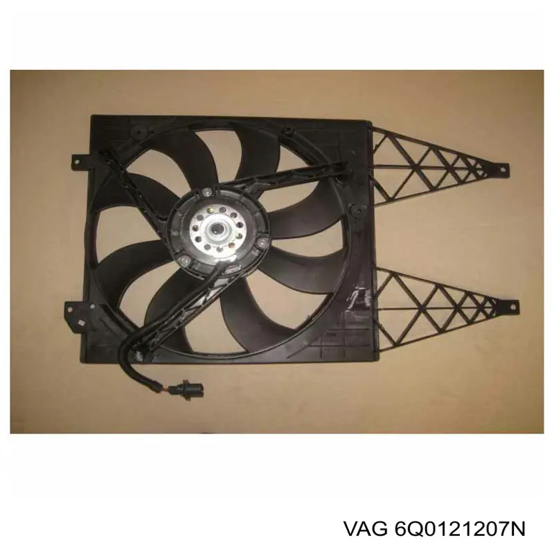 Дифузор (кожух) радіатора кондиціонера VAG 6Q0121207N ціна, від 40.23 USD