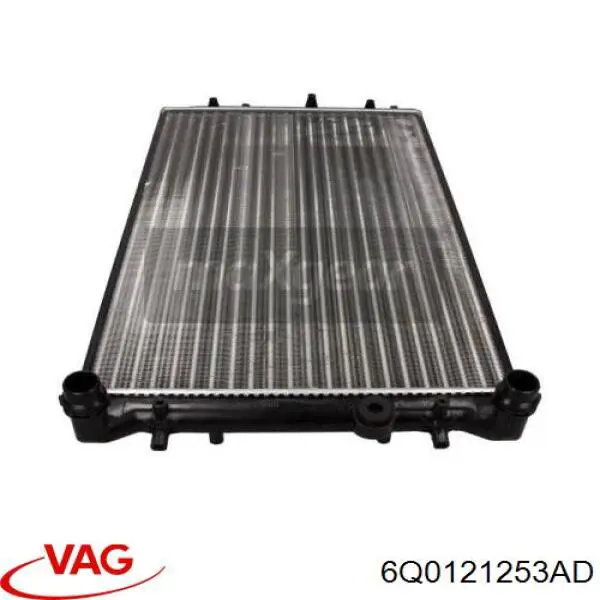 6Q0121253AD VAG радіатор охолодження двигуна