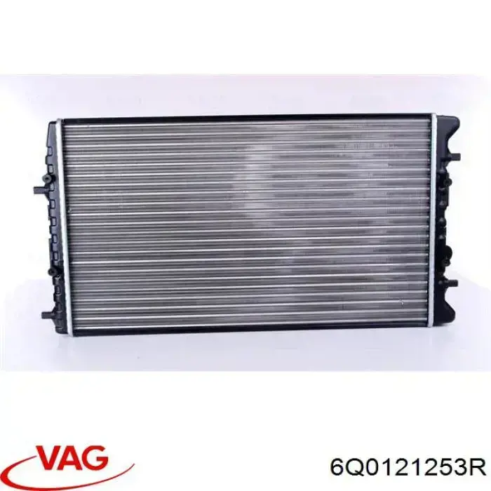 6Q0121253R VAG радіатор охолодження двигуна