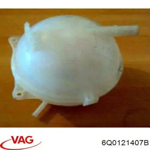 Бачок системи охолодження двигуна розширювальний VAG 6Q0121407B ціна, від 9.67 USD