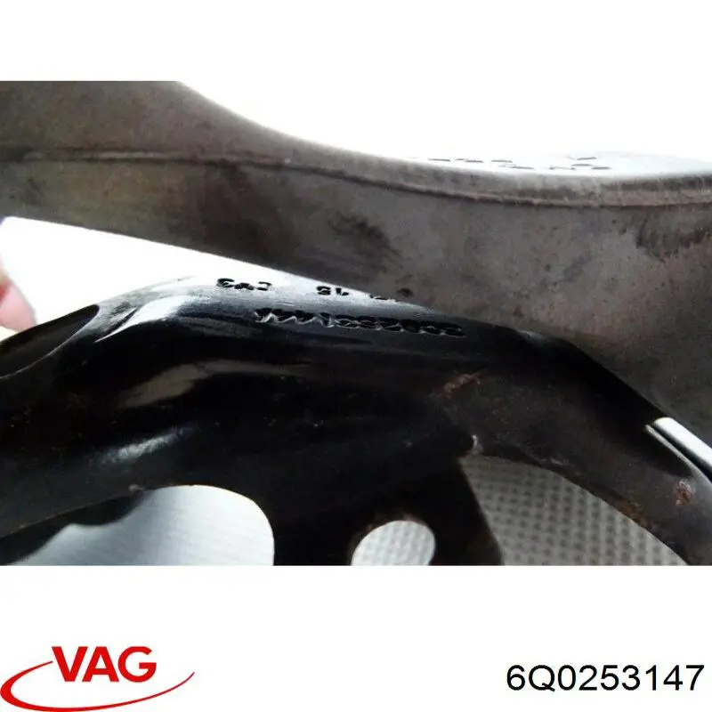 6Q0253147 VAG Кронштейн задньої подушки глушника
