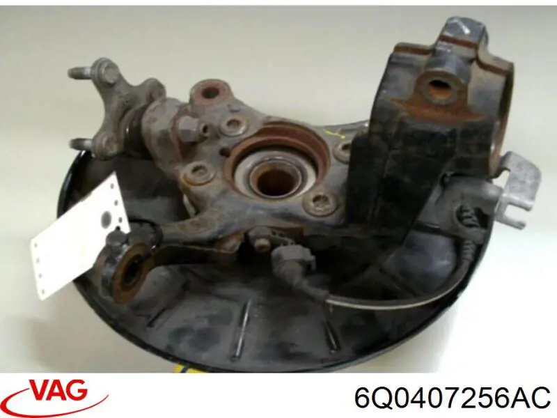 Цапфа передні праві VAG 6Q0407256AC ціна, від 50.68 USD