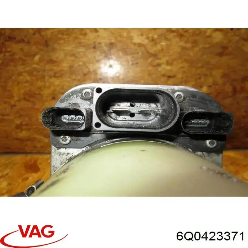 Купити 6Q0423371 VAG Бачок насоса ГПР