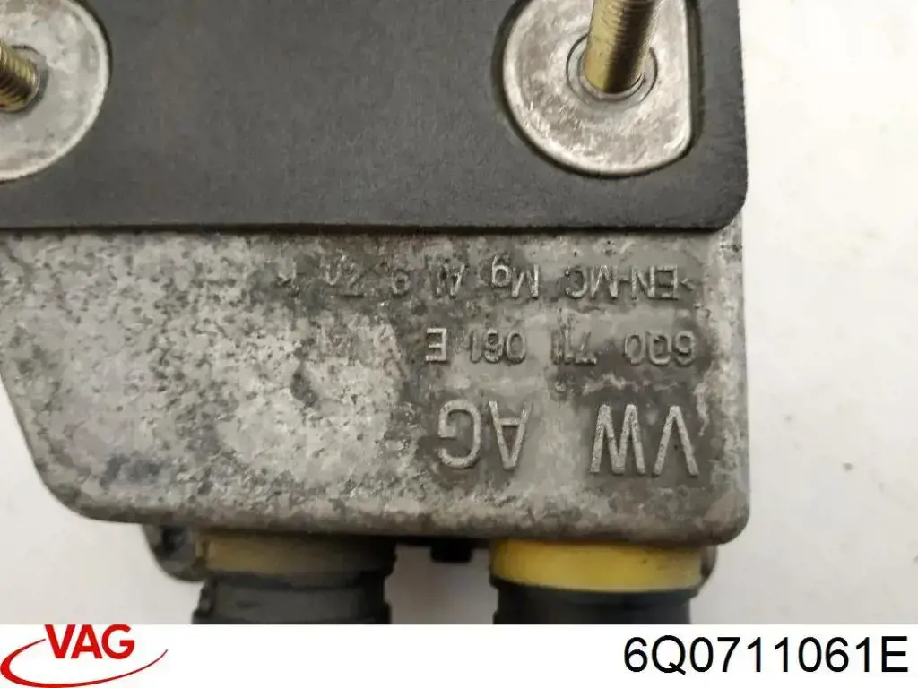 Механізм перемикання передач VAG 6Q0711061E ціна, від 29.13 USD