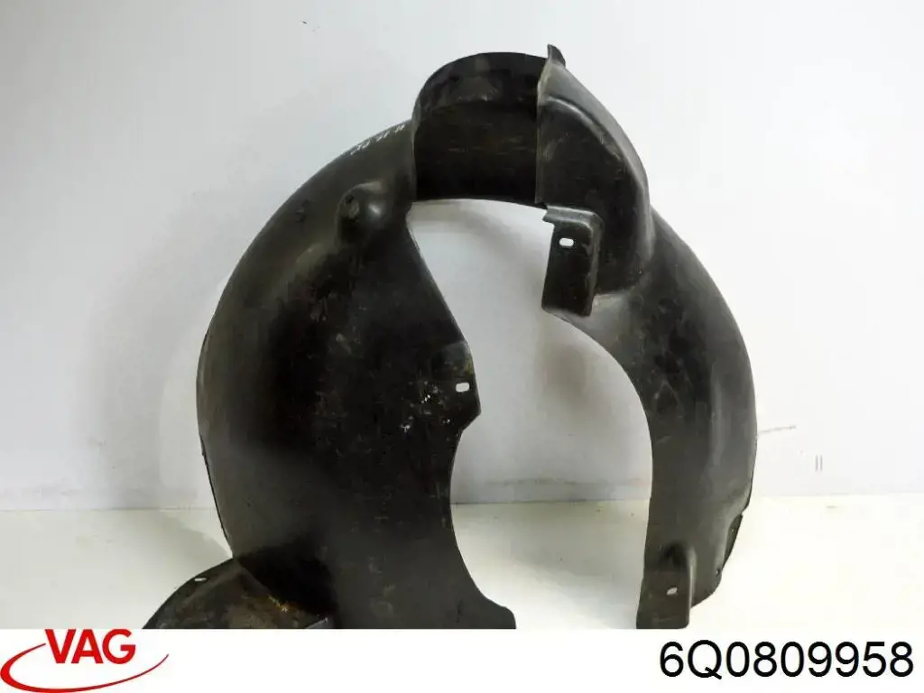 Підкрилки передні праві Polcar 9526FP1