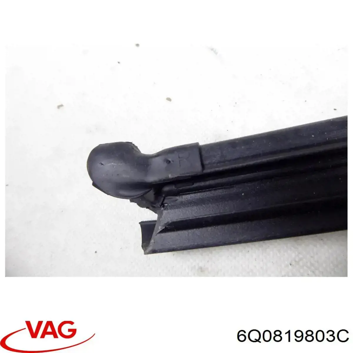 Купити 6Q0819803C VAG Розподільник повітряобігріву