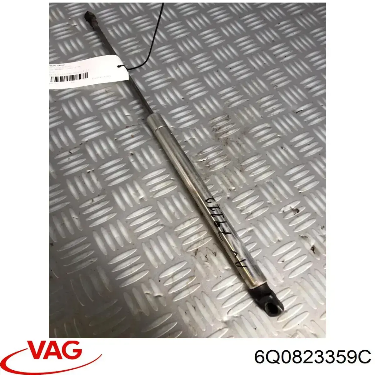 Купити 6Q0823359C VAG Амортизатор під капот