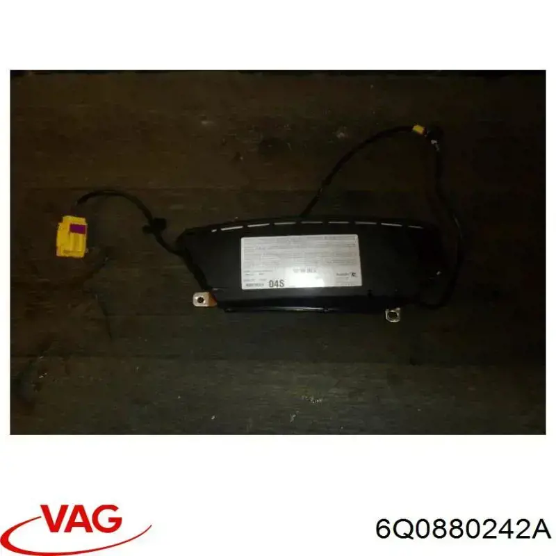 6Q0880242A VAG Подушка Айрбег спинки сидіння правого
