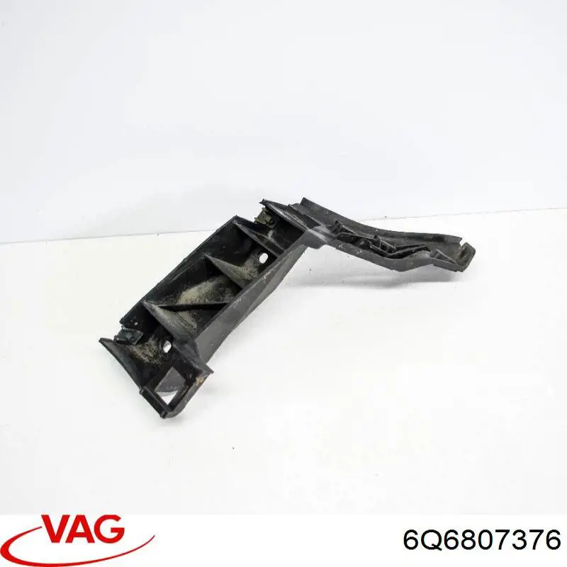Купити 6Q6807376 VAG Кронштейн бампера заднього, правий