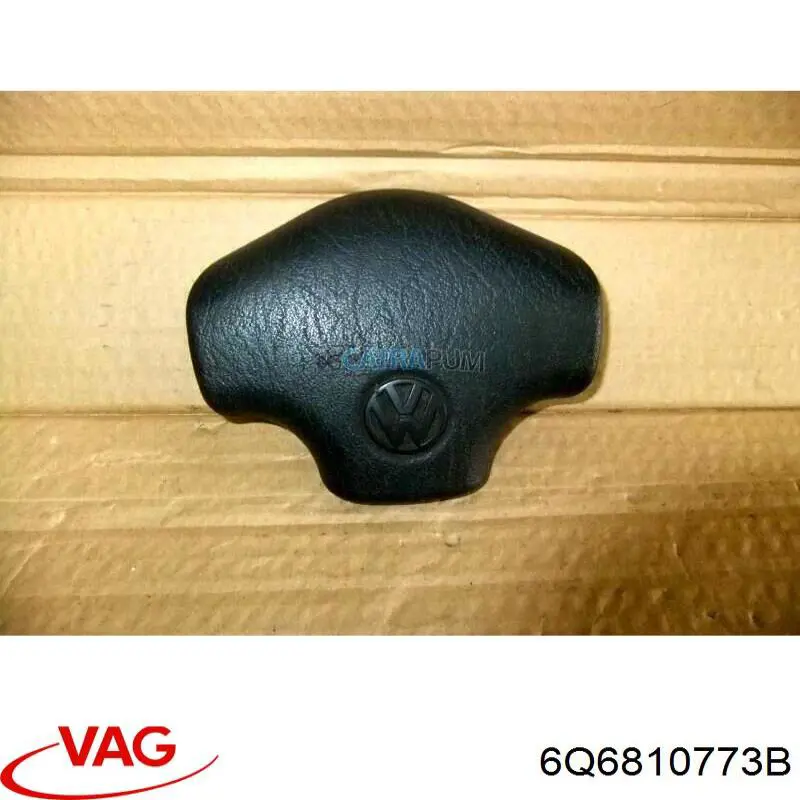 Мотор-привід відкриття лючка бака VAG 6Q6810773C