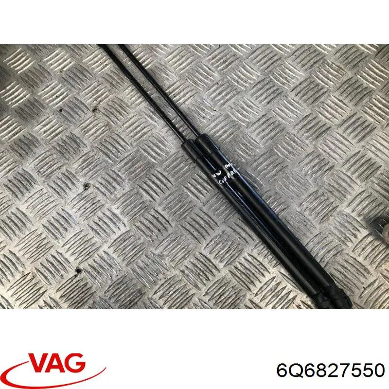 Амортизатор багажника 6Q6827550 VAG