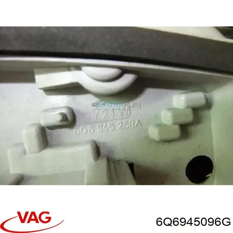 Задні ліхтарі VAG 6Q6945096G ціна, від 25.33 USD