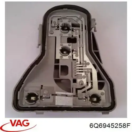 Купити 6Q6945258F VAG Цоколь (патрон) заднього ліхтаря
