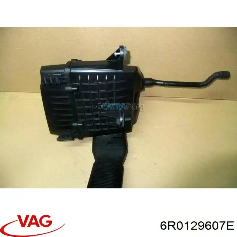 Корпус повітряного фільтра VAG 6R0129607E ціна, від 32.58 USD