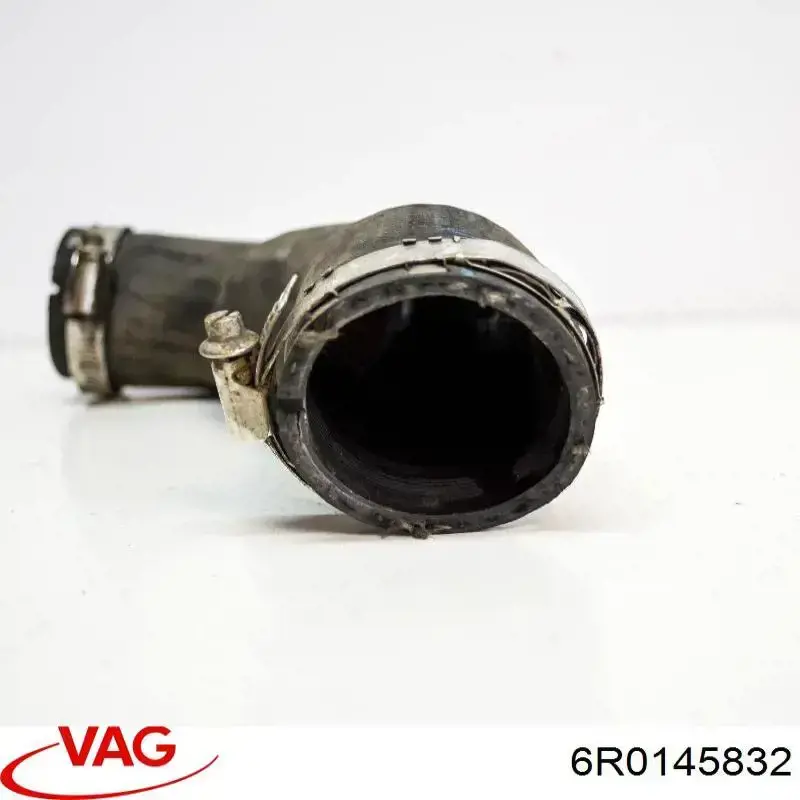 Шланг/патрубок интеркуллера VAG 6R0145832 ціна, від 15.97 USD