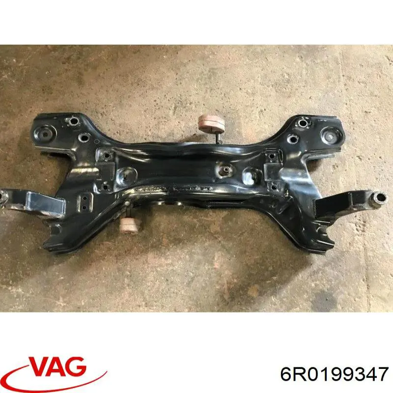 Передній стабілізатор 6R0199347 VAG