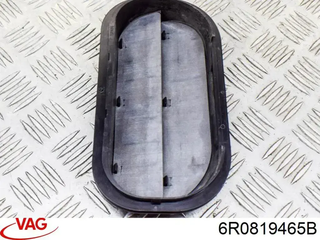 Решітка задня вентиляції салону, ліва 6R0819465B VAG