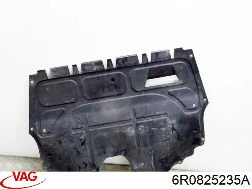 Захист моторного відсіку VAG 6R0825235A ціна, від 18.33 USD