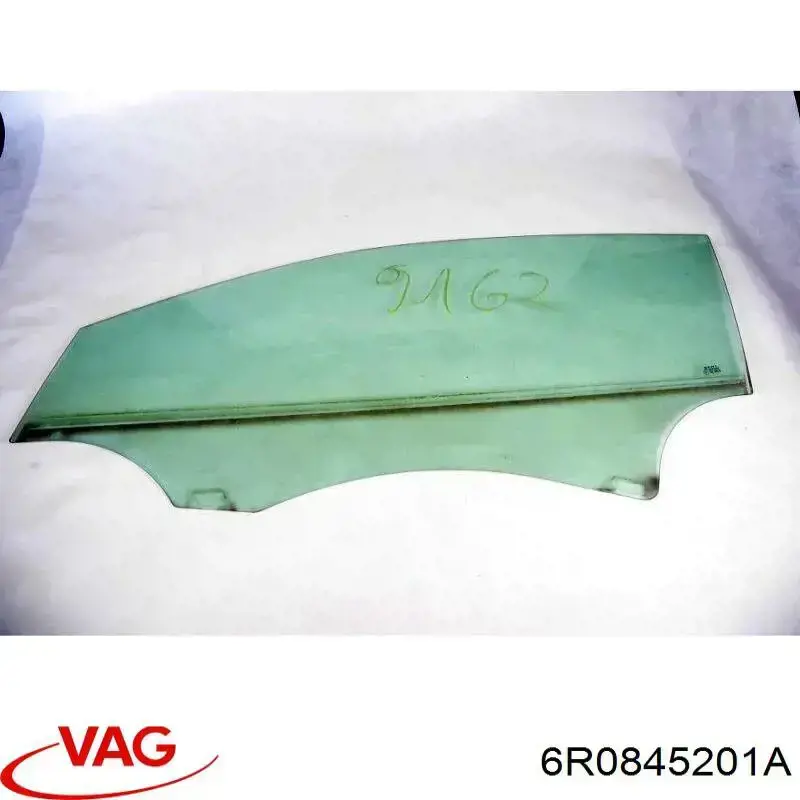 GS7415D305 XYG Скло водійських дверей