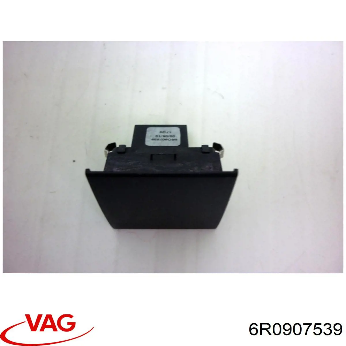Датчик освітлення салону VAG 6R0907539 ціна, від 27.56 USD
