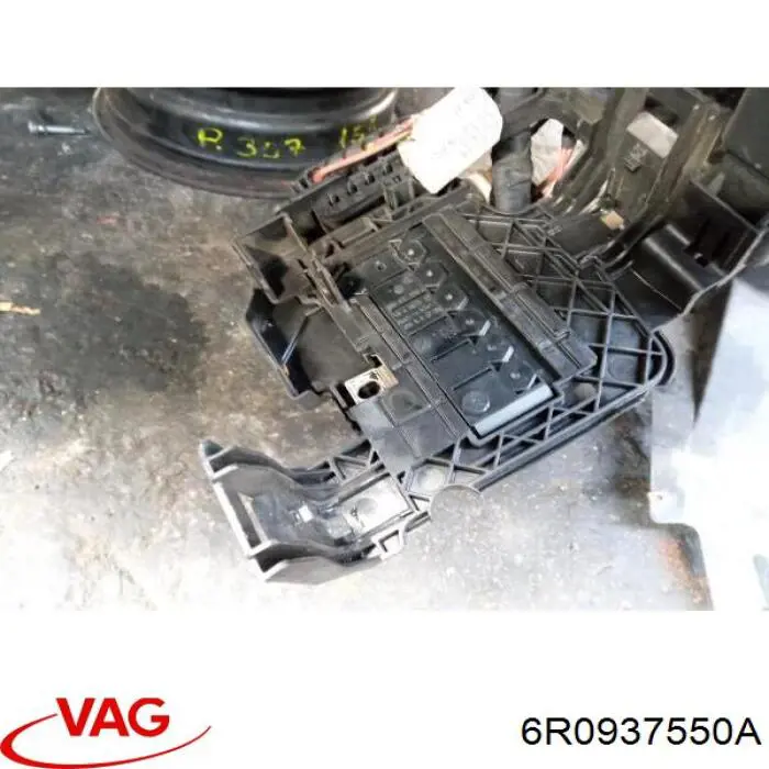 Монтажний блок VAG 6R0937550A