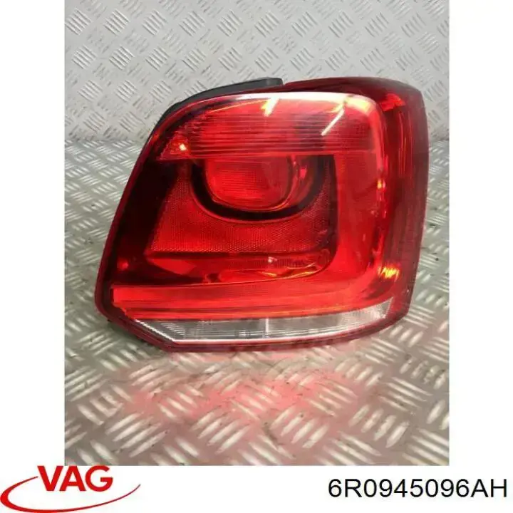 Задня права фара 6R0945096AH VAG