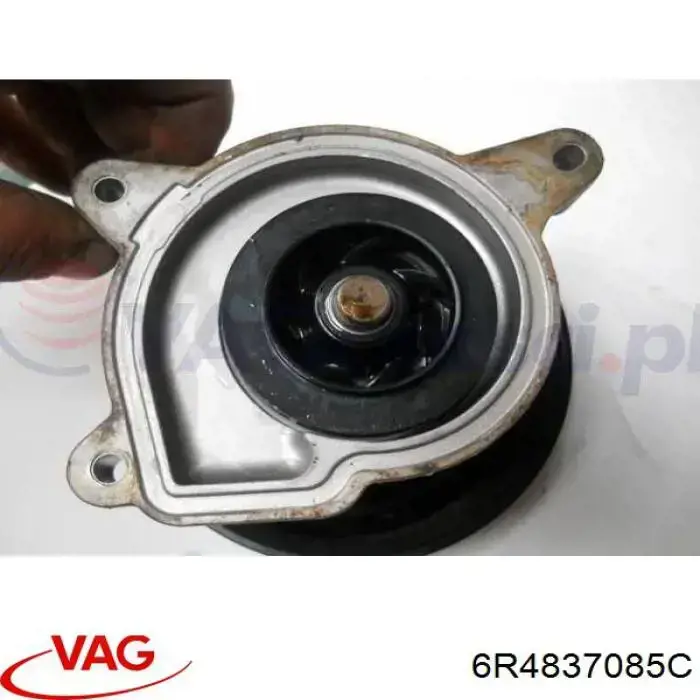 Трос відкривання двері передньої 6R4837085B VAG