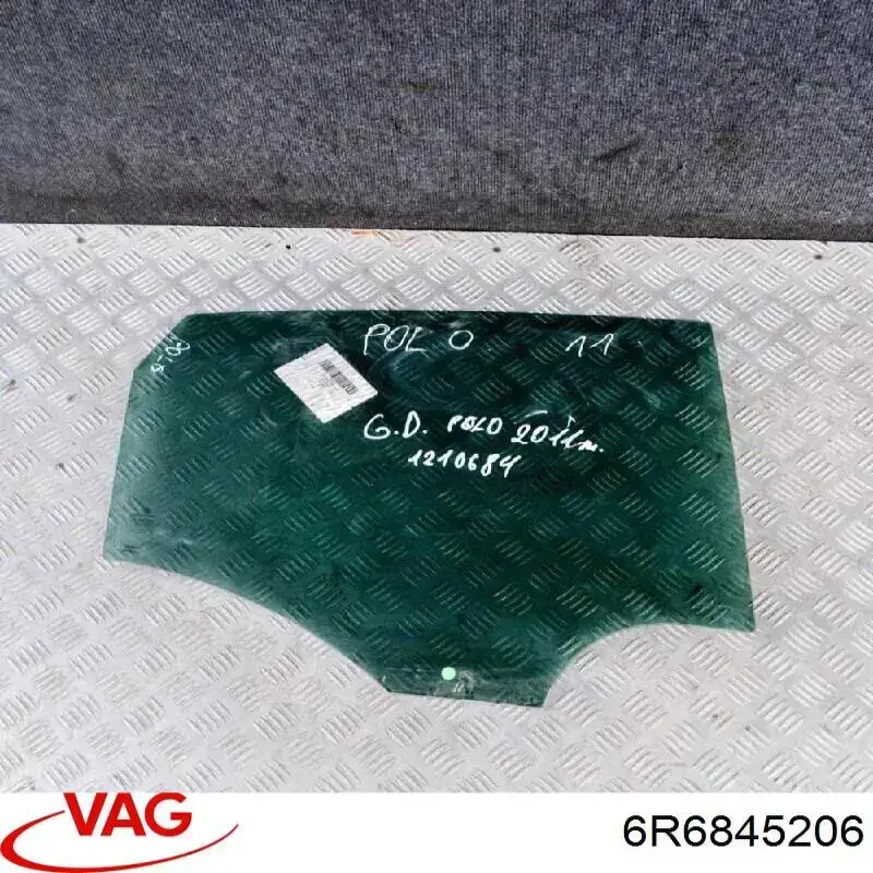 Купити 6R6845206 VAG Скло задніх дверей, правих