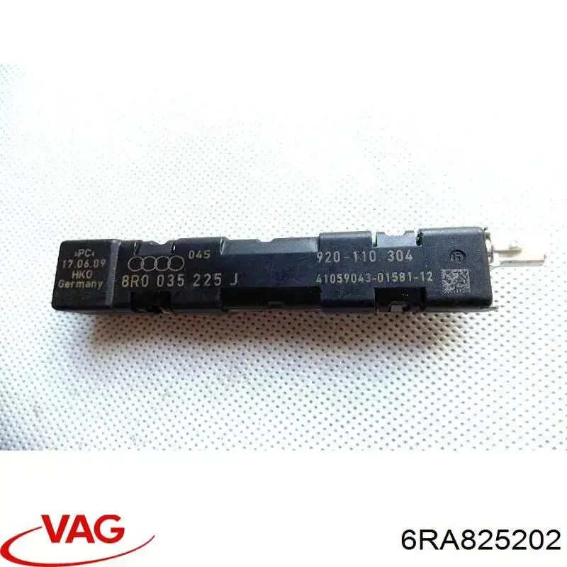 Захист днища передній правий 6RA825202 VAG