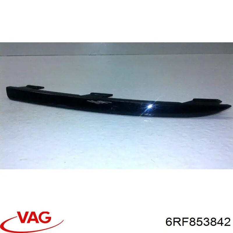 6RF853842 VAG Молдинг заднього бампера, правий