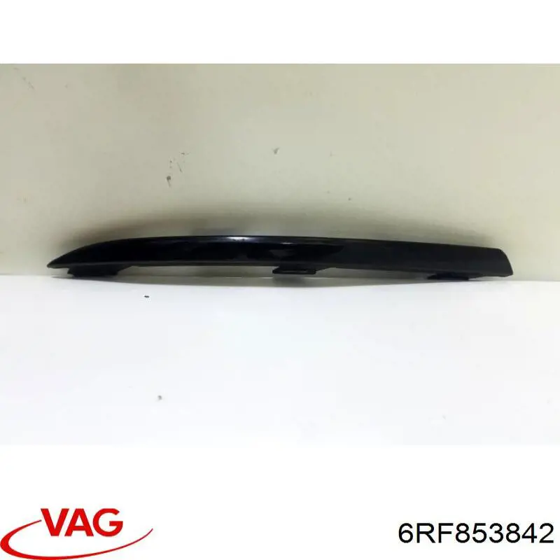 Молдинг заднього бампера, правий VAG 6RF853842 ціна, від 59.65 USD