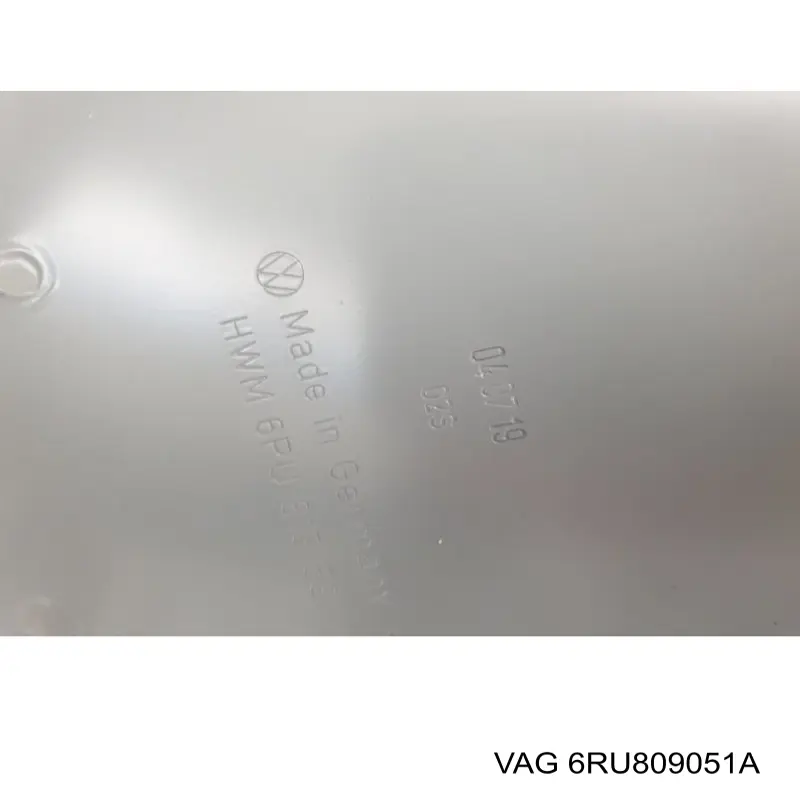 Боковина кузова ліва 6RU809051A VAG
