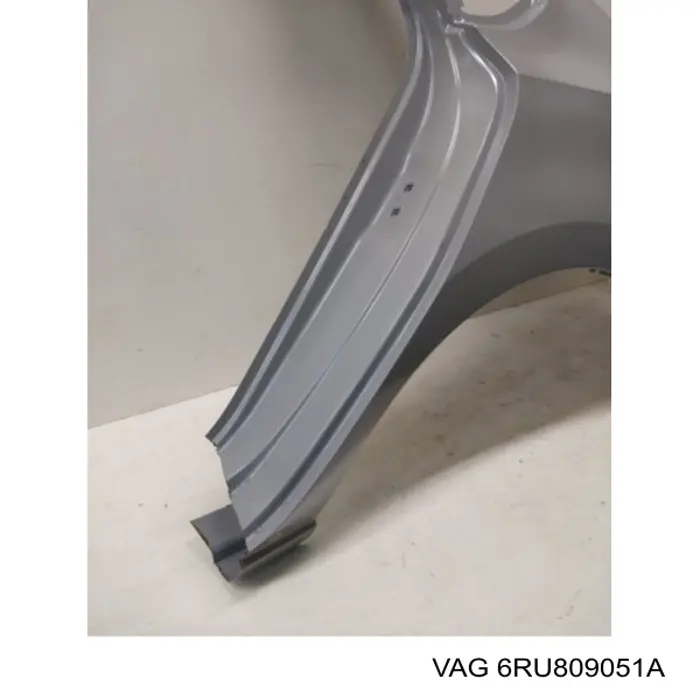 Купити 6RU809051A VAG Боковина кузова в зборі