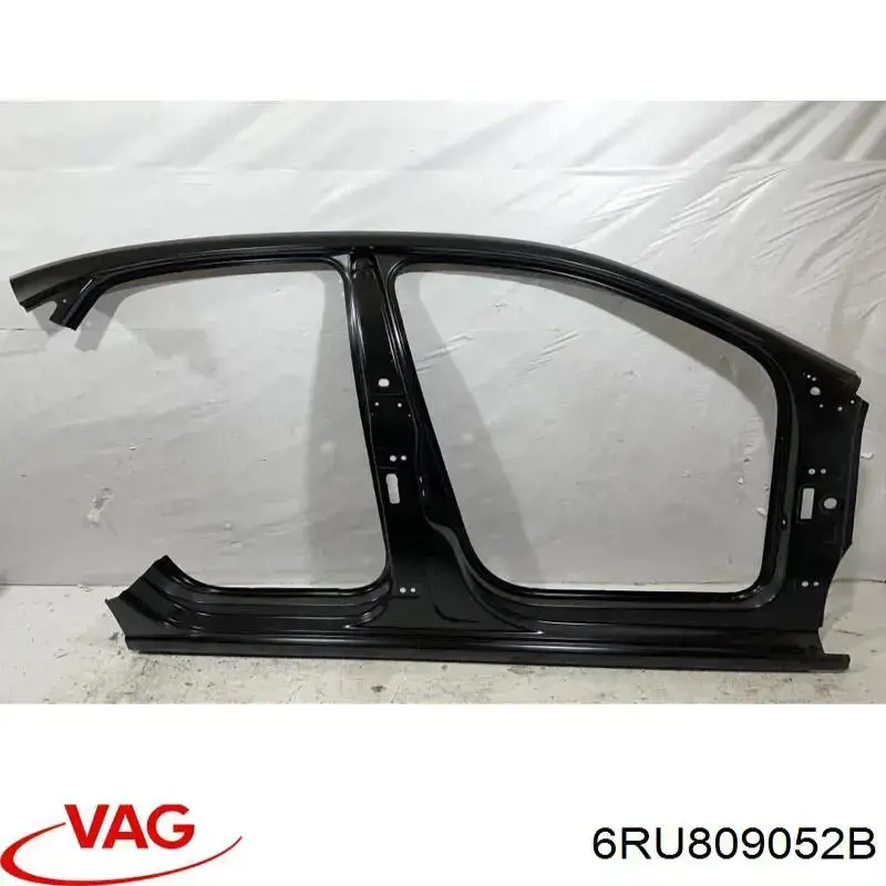 Боковина кузова права 6RU809052B VAG