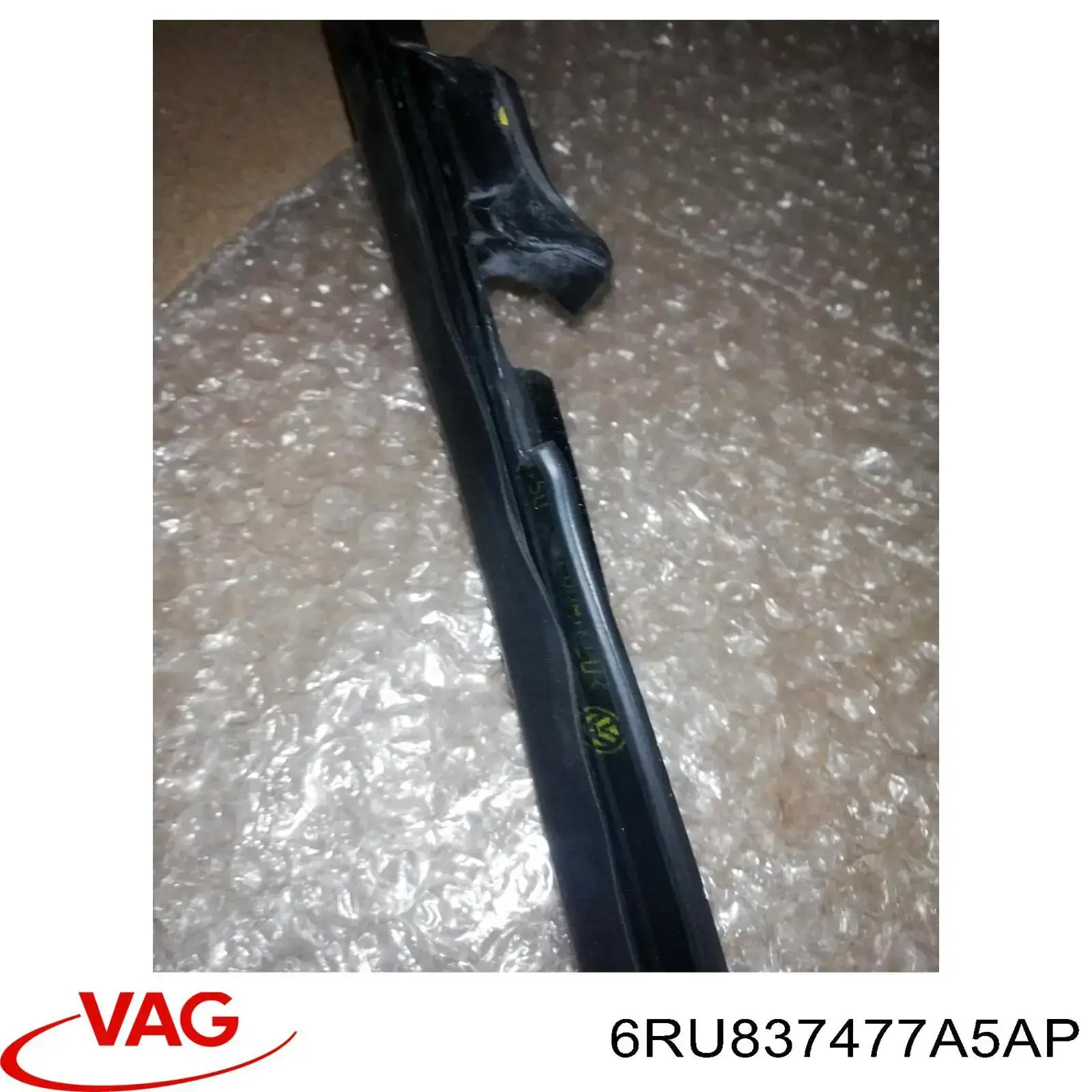  VAG 6RU837477A5AP ціна, від 57.85 USD