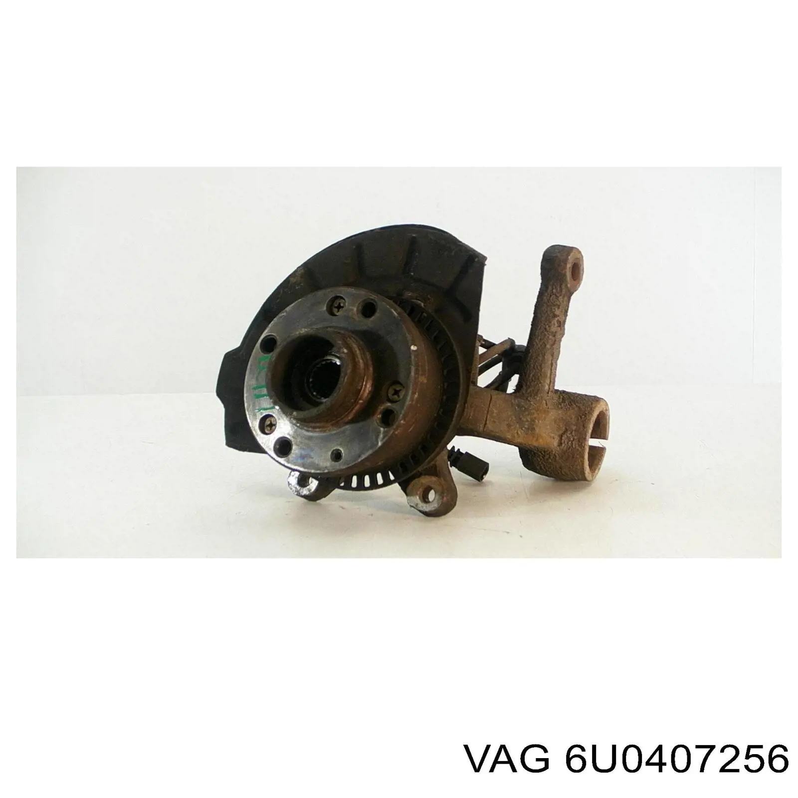 KN80154301R Optimal Цапфа - поворотний кулак передній, правий