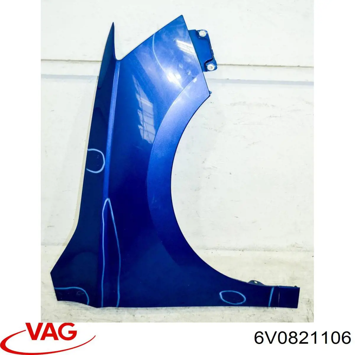 6V0821106 VAG Крило переднє праве
