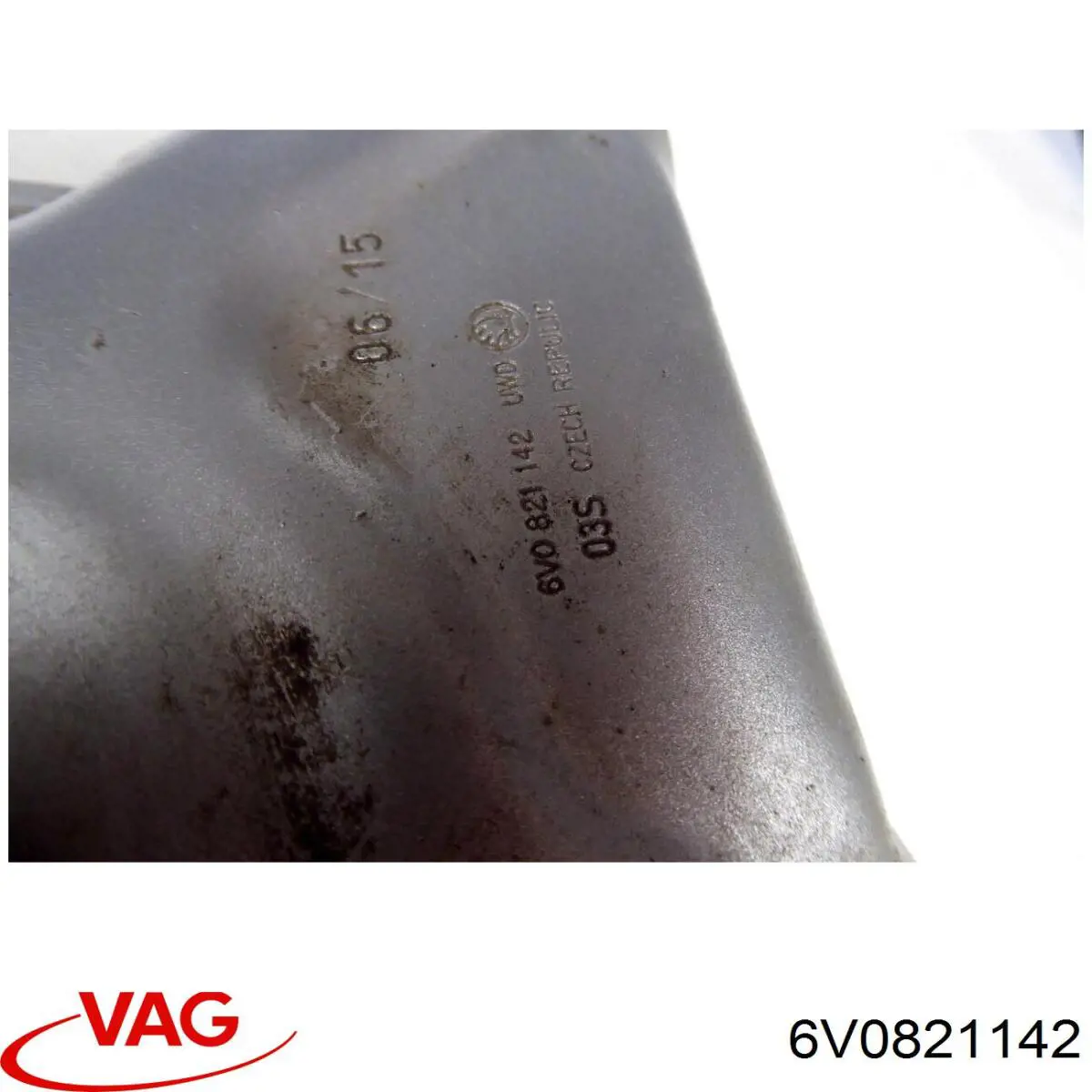 Кронштейн кріплення крила переднього правого, передній VAG 6V0821142 ціна, від 17.57 USD