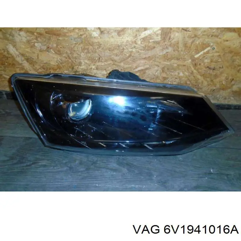 Фара правая VAG 6V1941016A ціна, від 158.51 USD