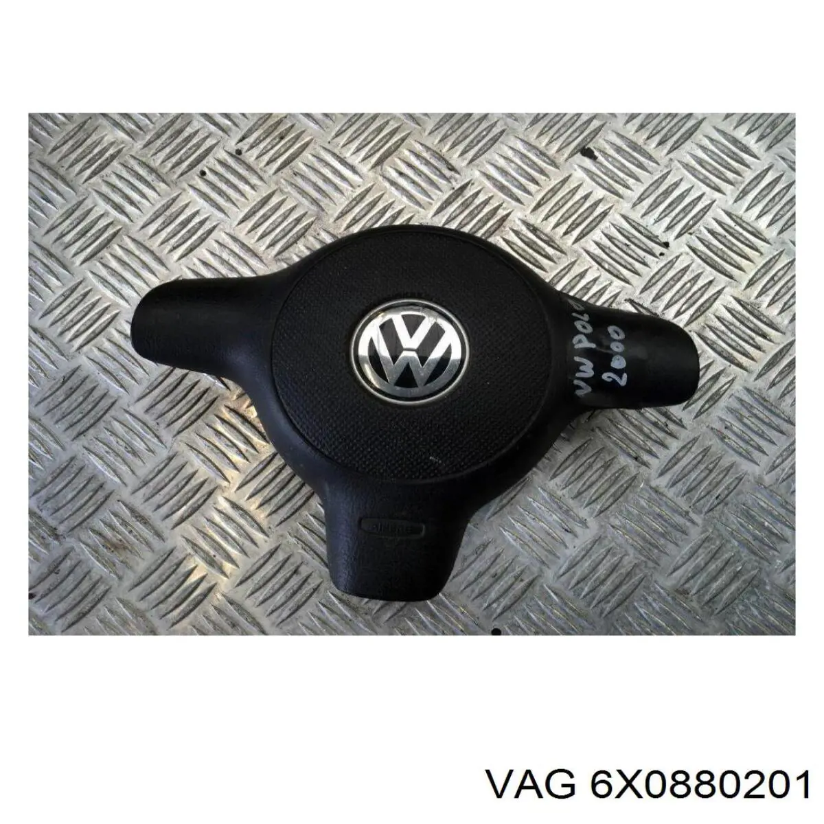 Подушка Айрбег водія VAG 6X0880201 ціна, від 25.40 USD